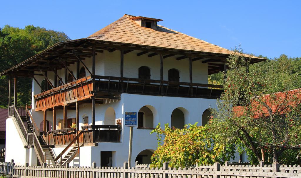 Casa Cartianu Târgu Jiu Exterior foto